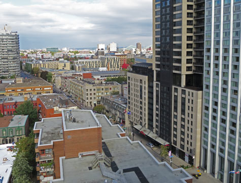 Montreal Hop-on Hop-off Bus